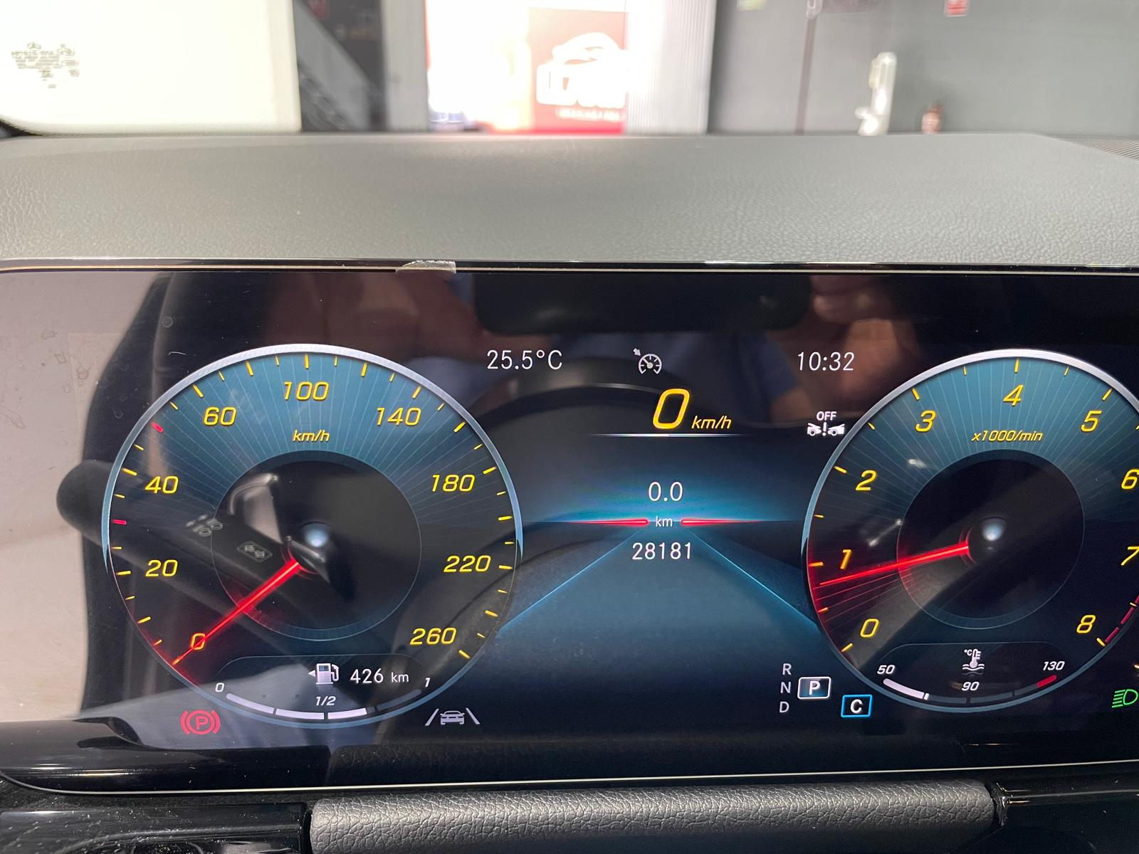 Mercedes Benz GLA 180 AMG - Imagen 9